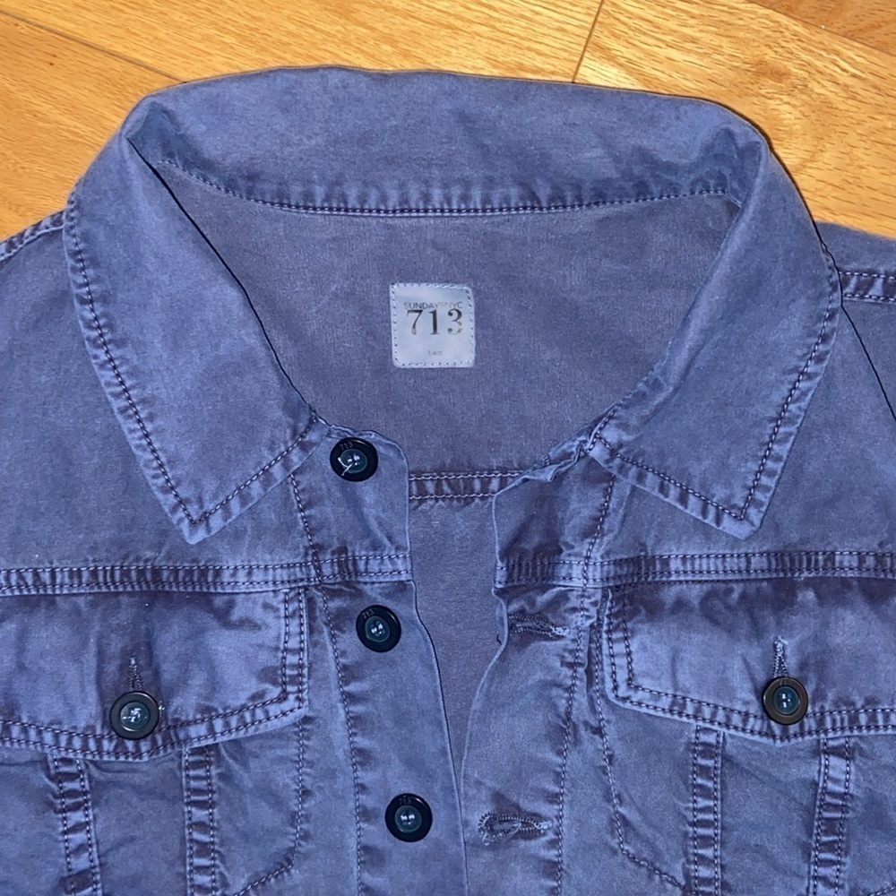 Sundays NYC 713 Cropped Casual Jacket in size 2, preloved - Picture 3 of 8